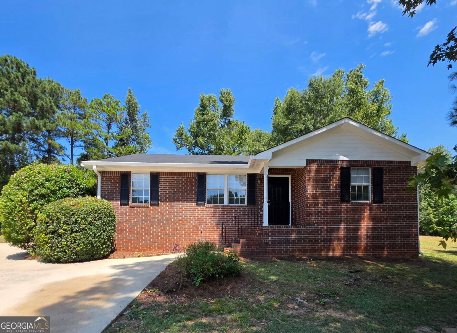 355 Big Oak Circle Athens - main photo