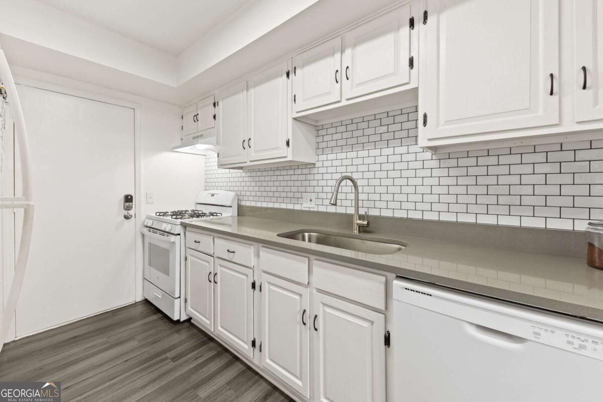 6851 Roswell Road Sandy Springs - Photo 14