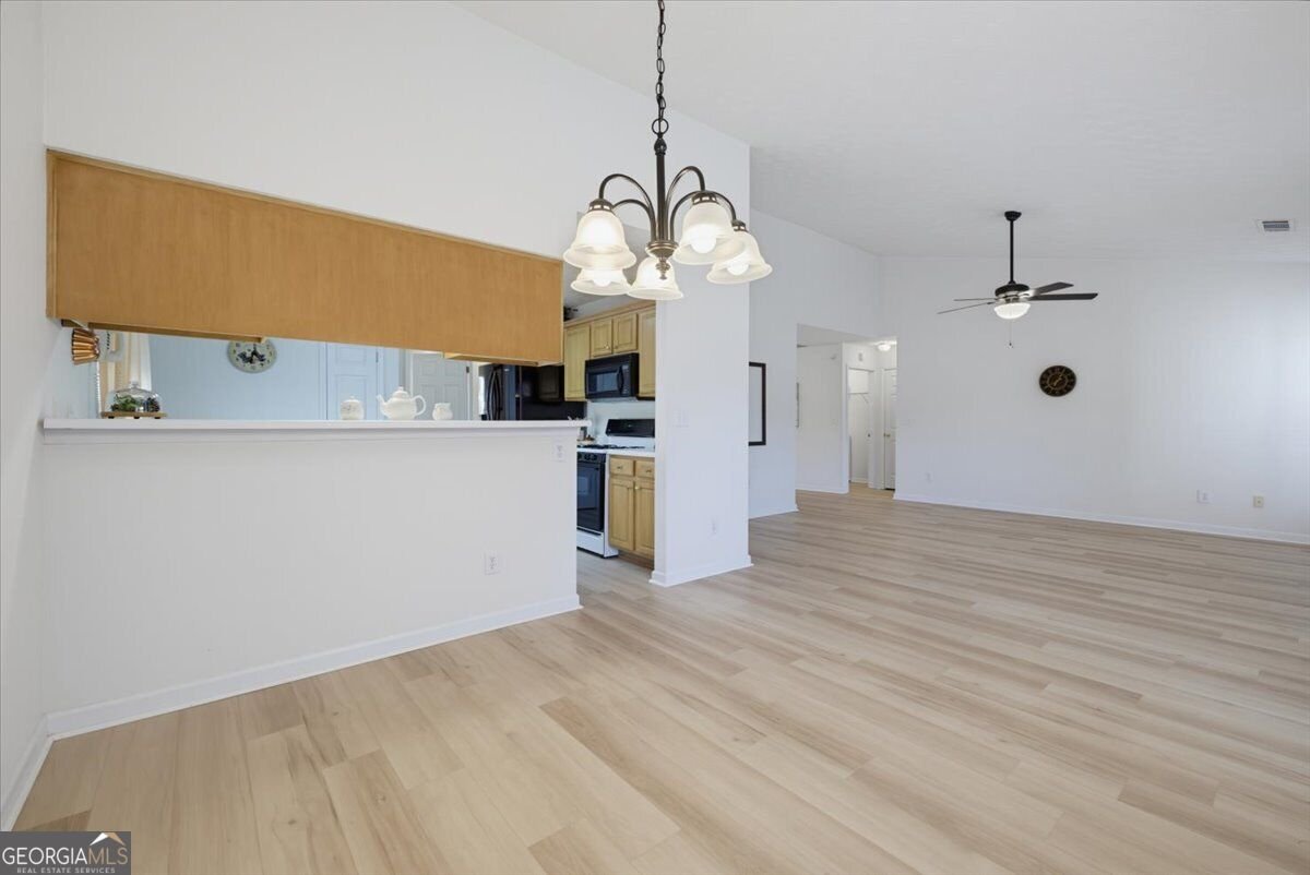 6048 Hillvale Court Lithonia - Photo 13