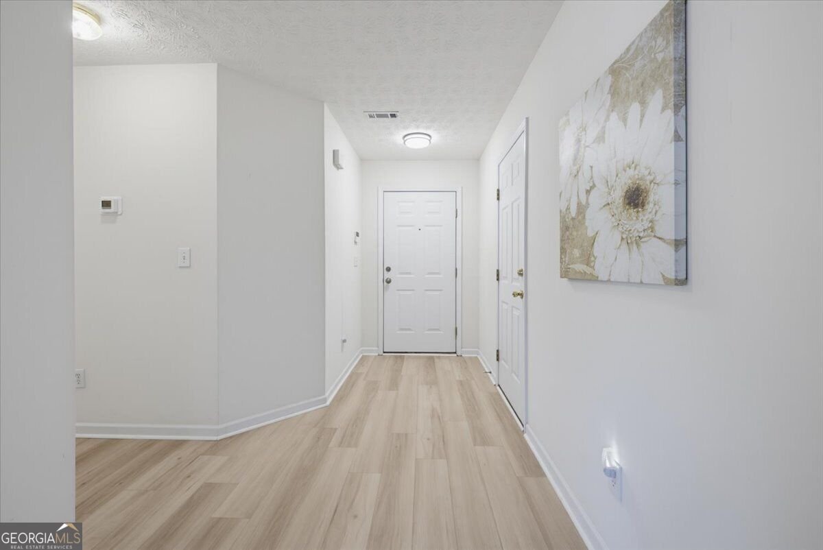 6048 Hillvale Court Lithonia - Photo 6
