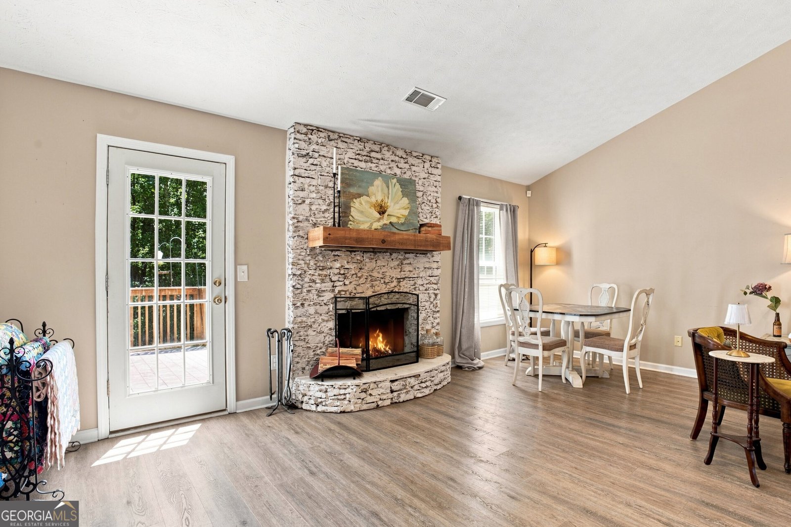 1611 Lake View Court Loganville - Photo 15