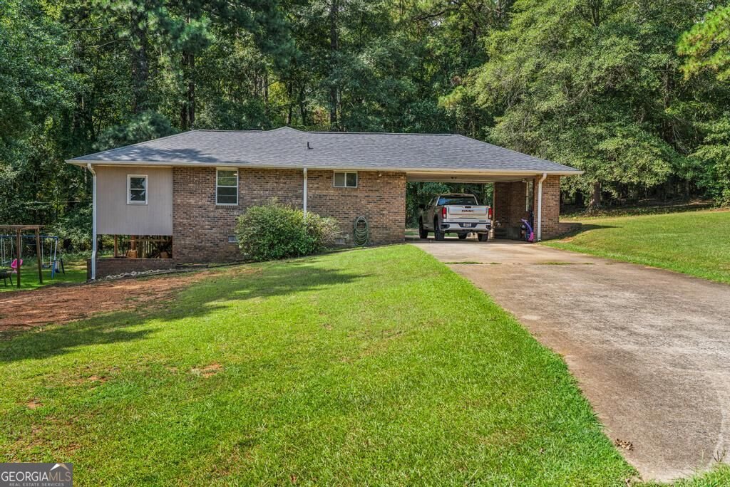 138 Baker Road Macon - main photo