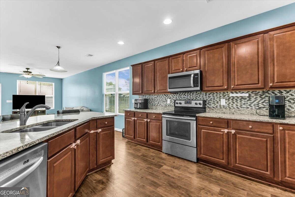 413 Lions Den Drive Pooler - Photo 15