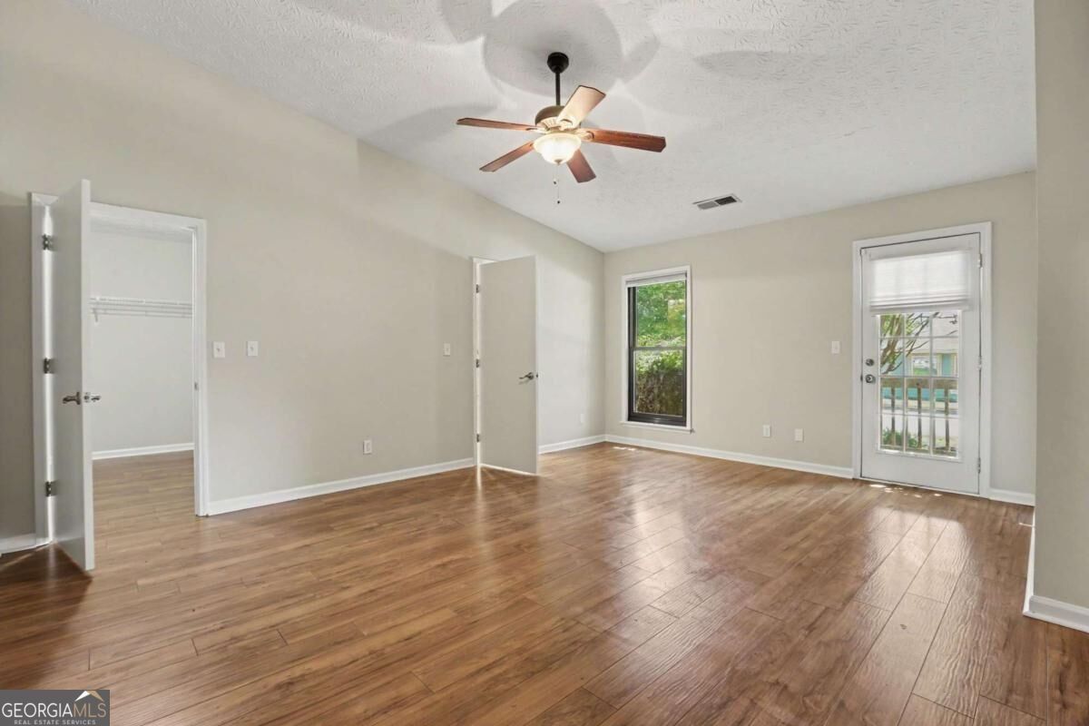 10900 Spotted Pony Trail Johns Creek - Photo 7