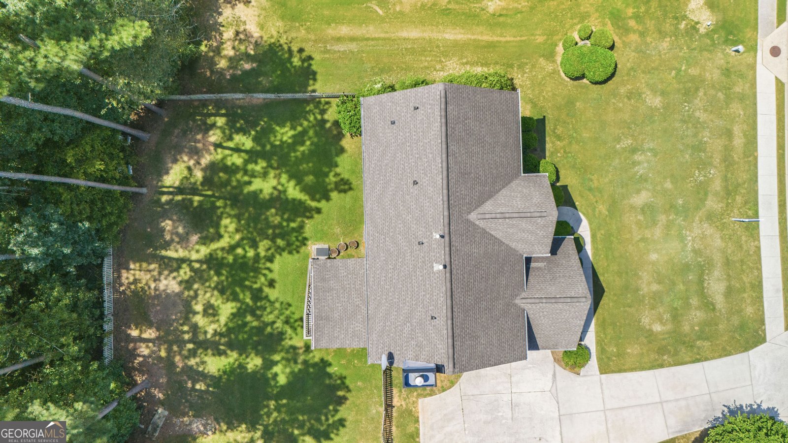 110 Links Drive Covington - Photo 28