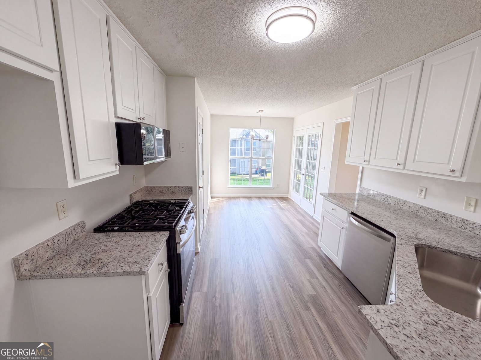 1088 Meadow Glen Circle Fairburn - Photo 6