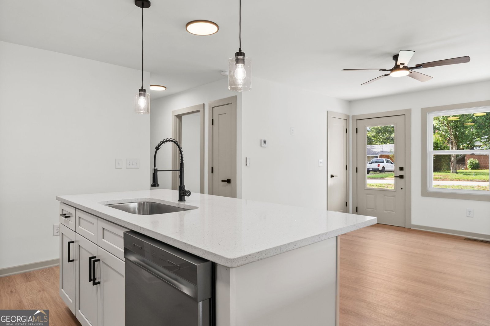 1111 Parkview Drive Griffin - Photo 10