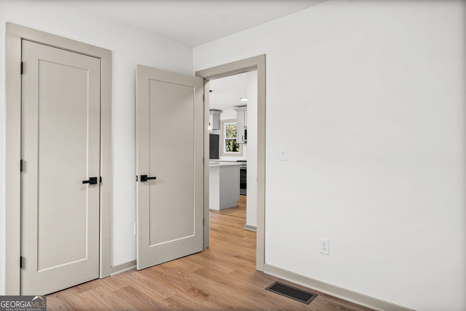 1111 Parkview Drive Griffin - Photo 12