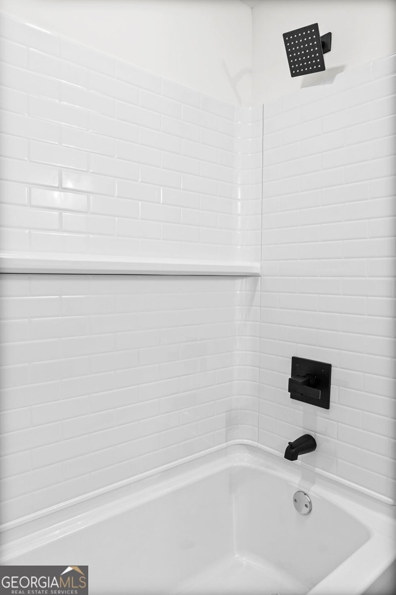 1111 Parkview Drive Griffin - Photo 18