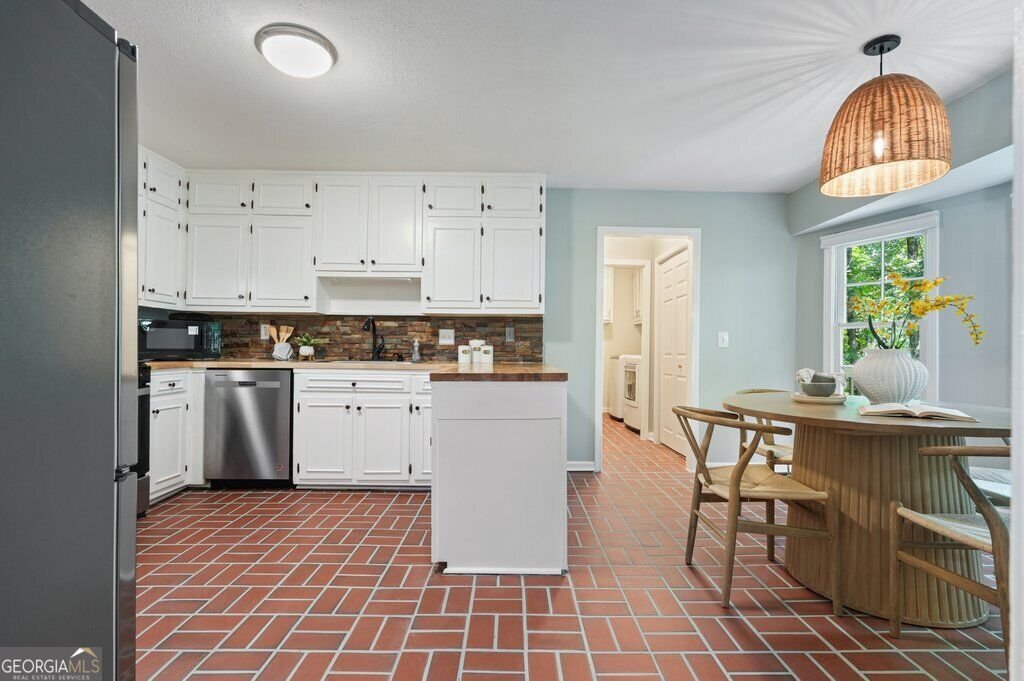 220 Tallwood Terrace Roswell - Photo 11