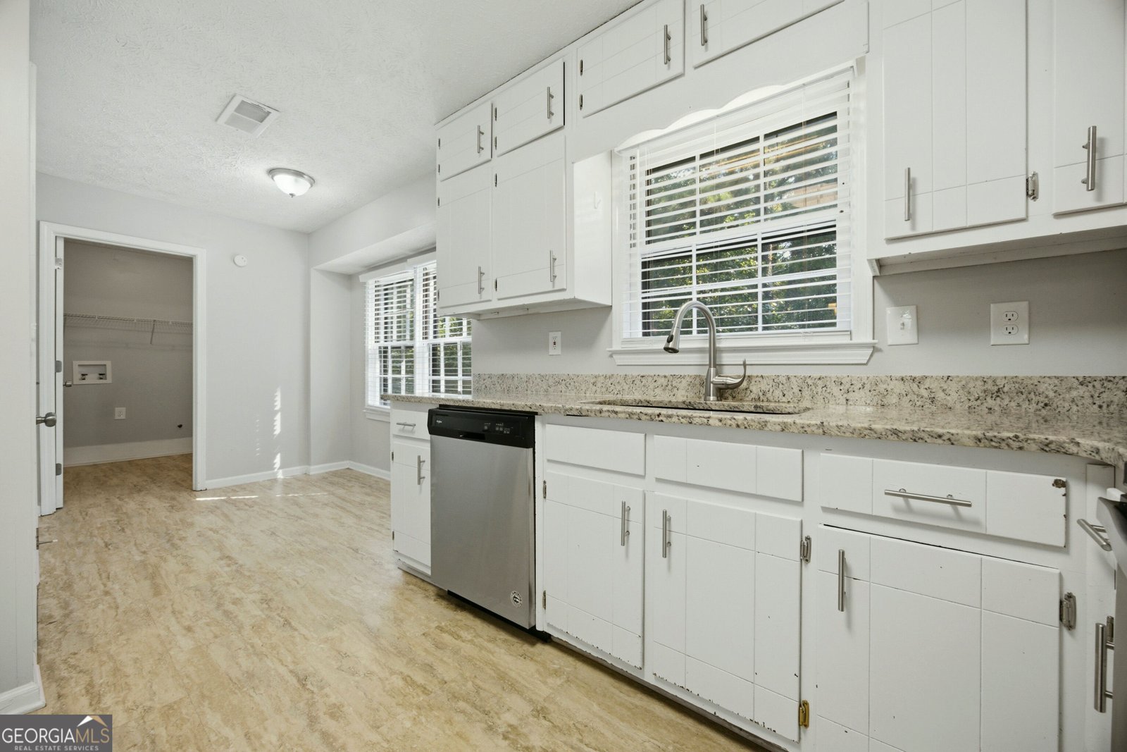 2384 Three Bars Drive Snellville - Photo 8