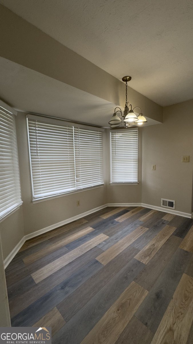 1050 Forest Heights Road Stone Mountain - Photo 10