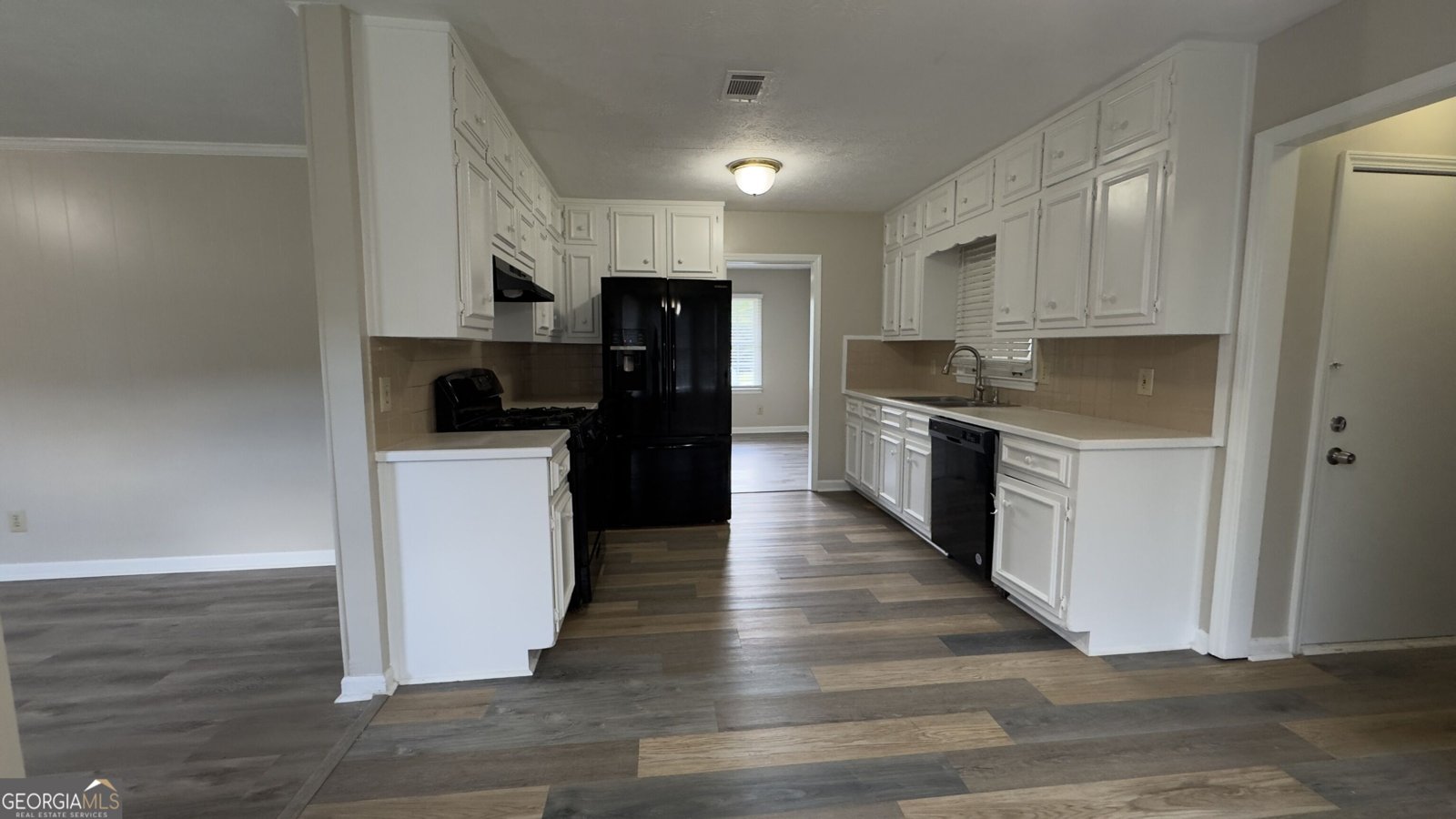 1050 Forest Heights Road Stone Mountain - Photo 11