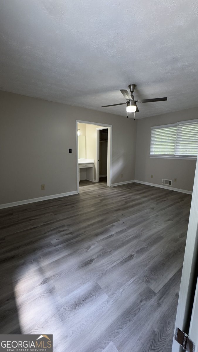 1050 Forest Heights Road Stone Mountain - Photo 17
