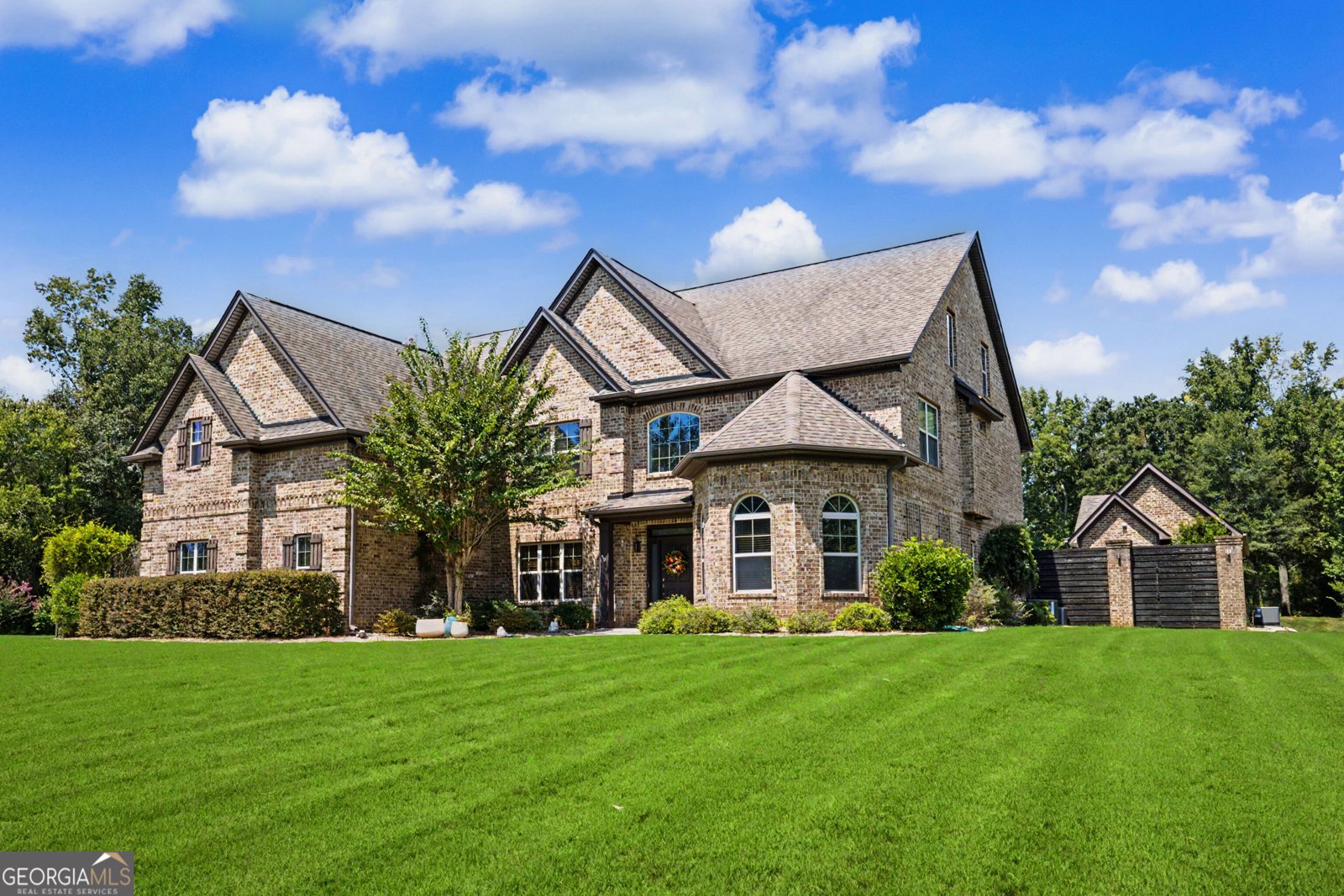 120 Broad Meadows Lane Fayetteville - main photo