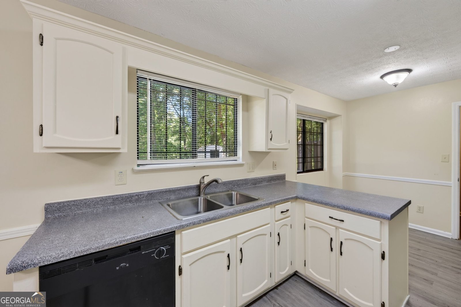 5350 Greenhedge Trail Stone Mountain - Photo 9