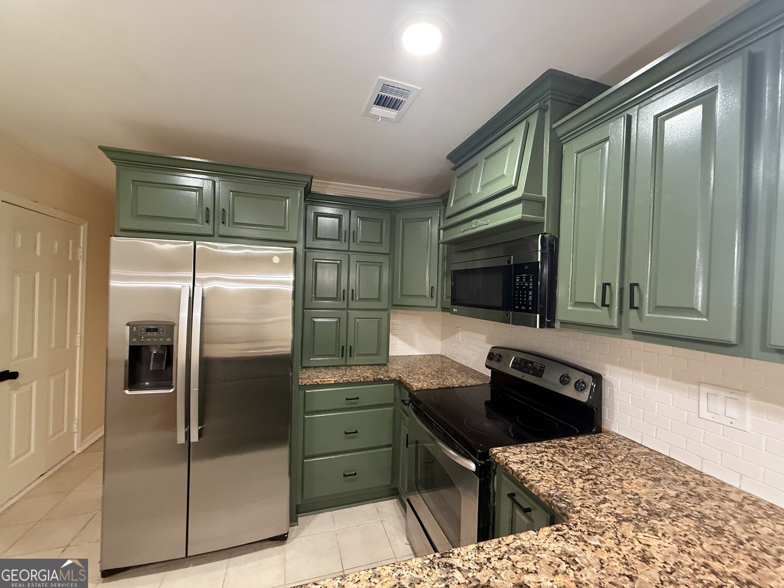 2831 Pebblebrook Court Buford - Photo 11