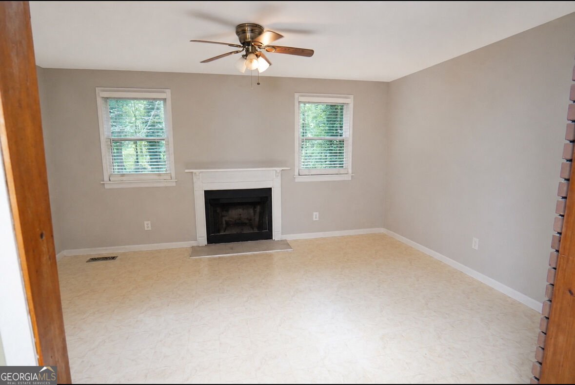 613 Sheppard Rd Stone Mountain - Photo 6