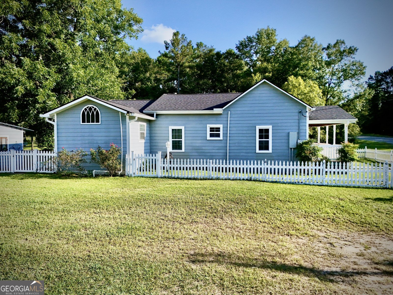 Photo 4