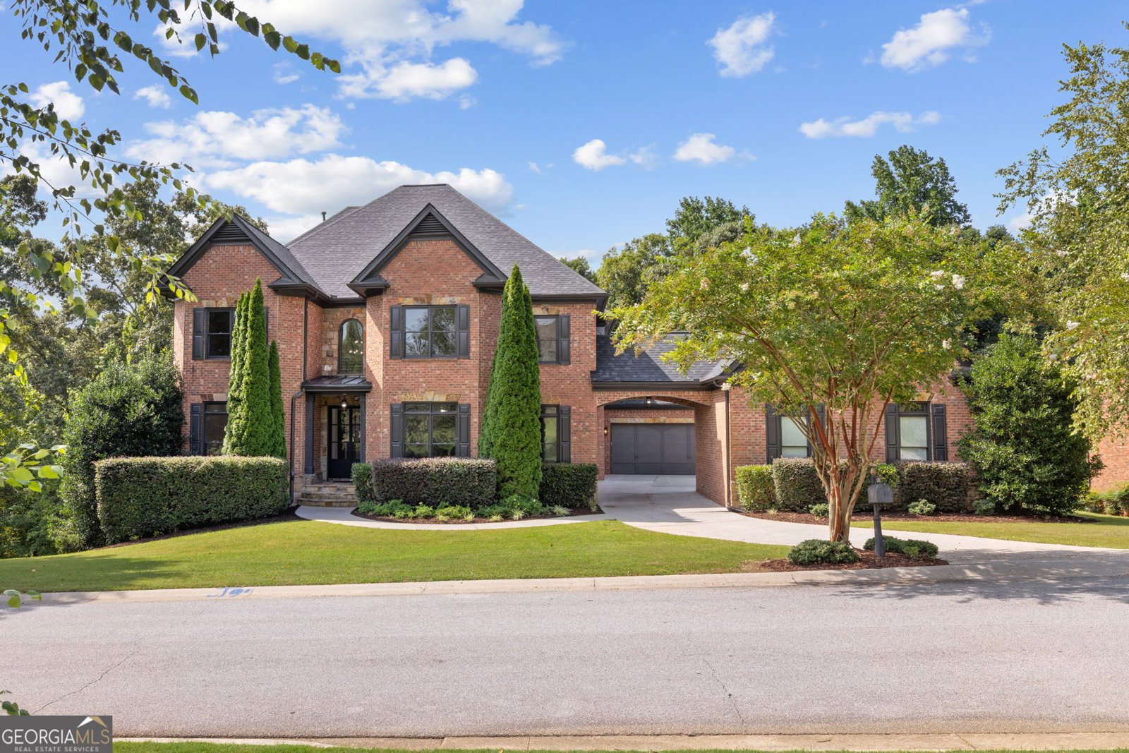 4824 Deer Creek Court Flowery Branch - main photo