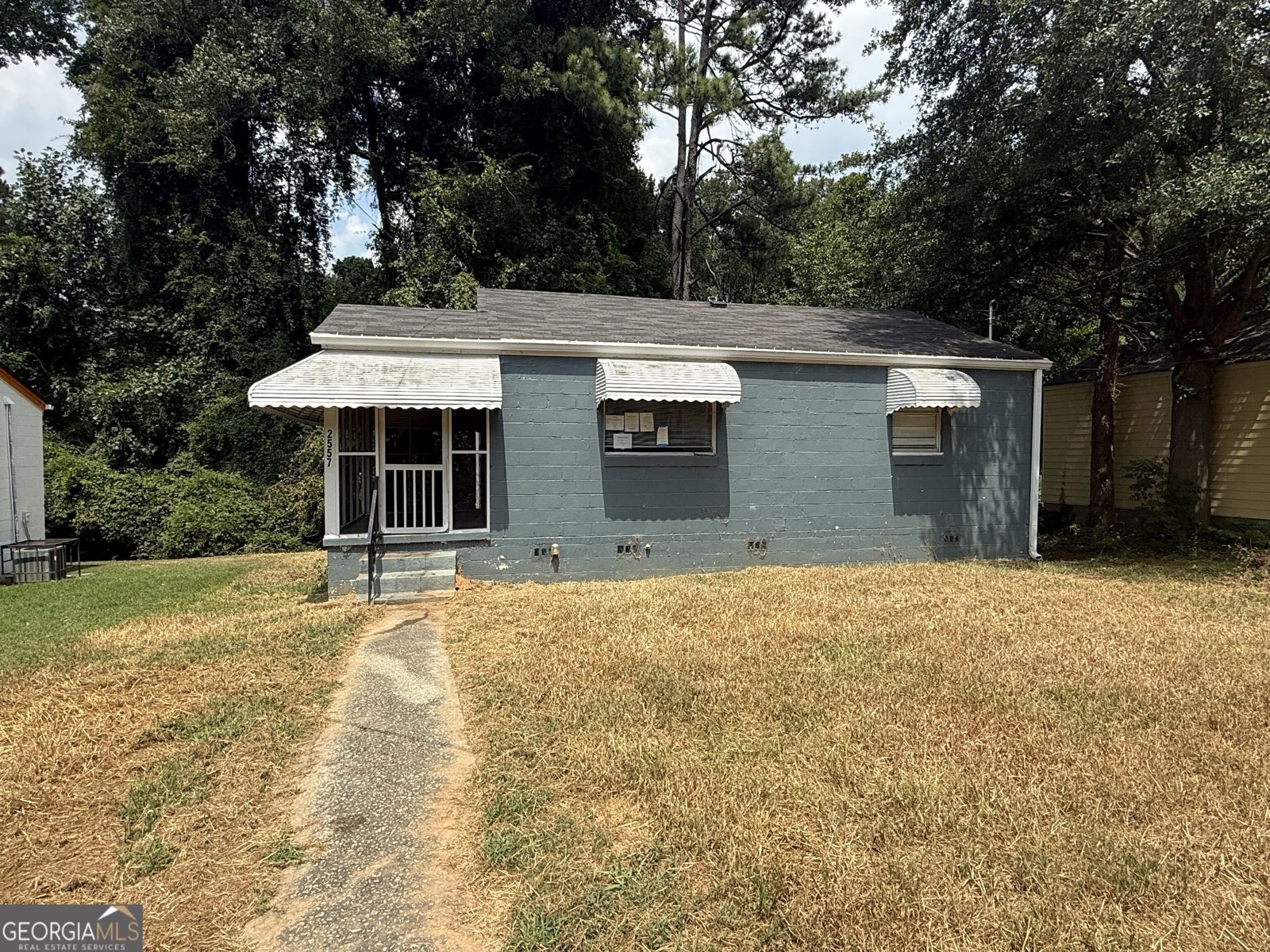 2557 Loghaven Drive Atlanta - main photo