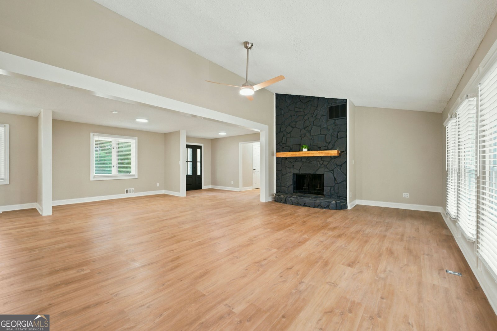 8986 Mandarin Drive Jonesboro - Photo 9