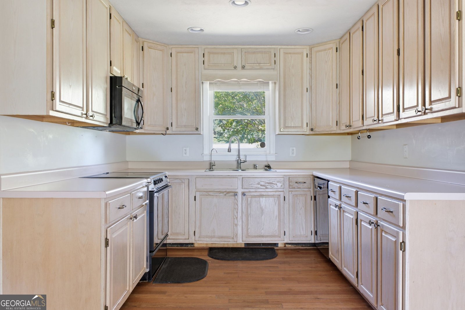 2685 Farmington Drive Marietta - Photo 11