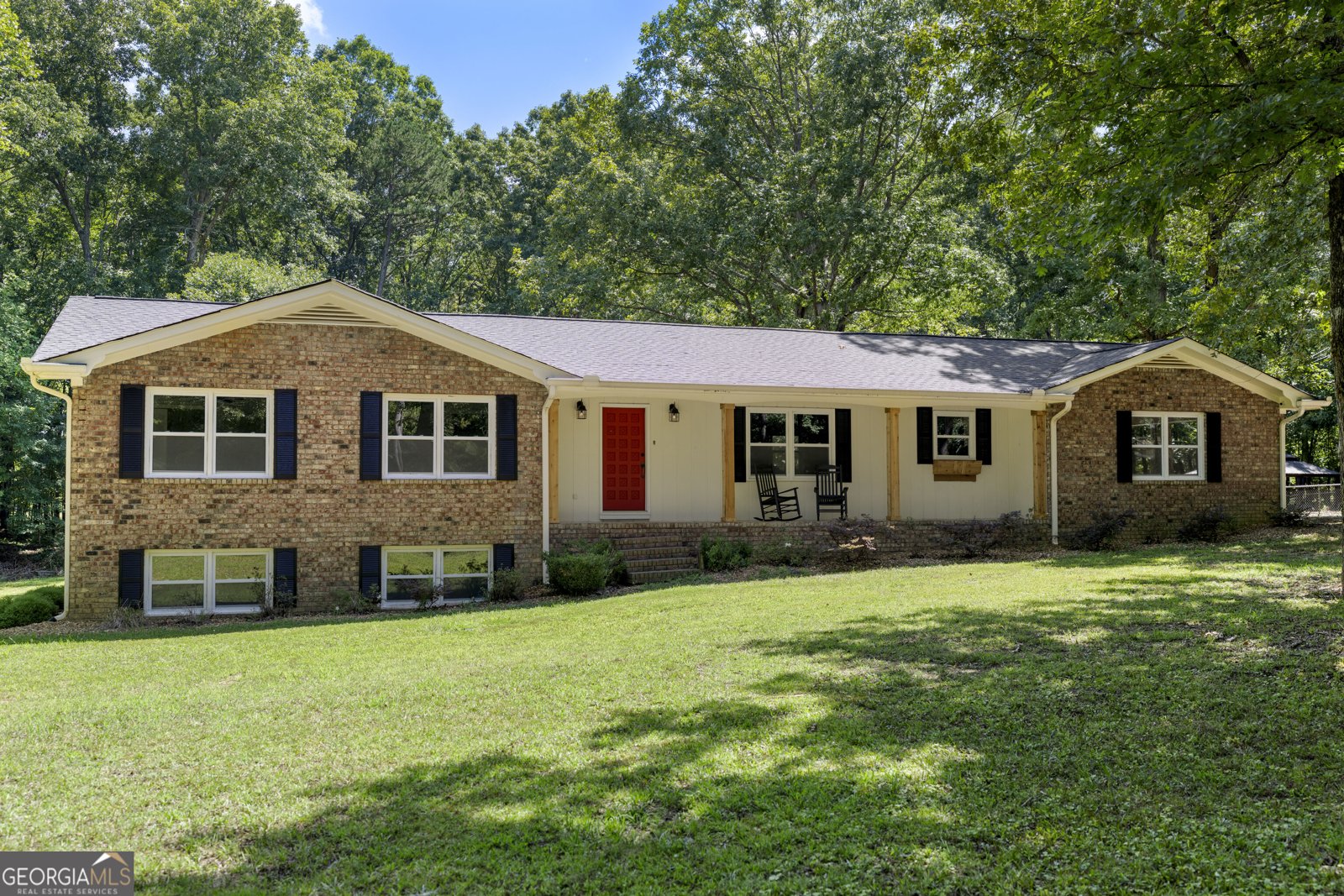 211 Race Horse Drive Summerville - main photo