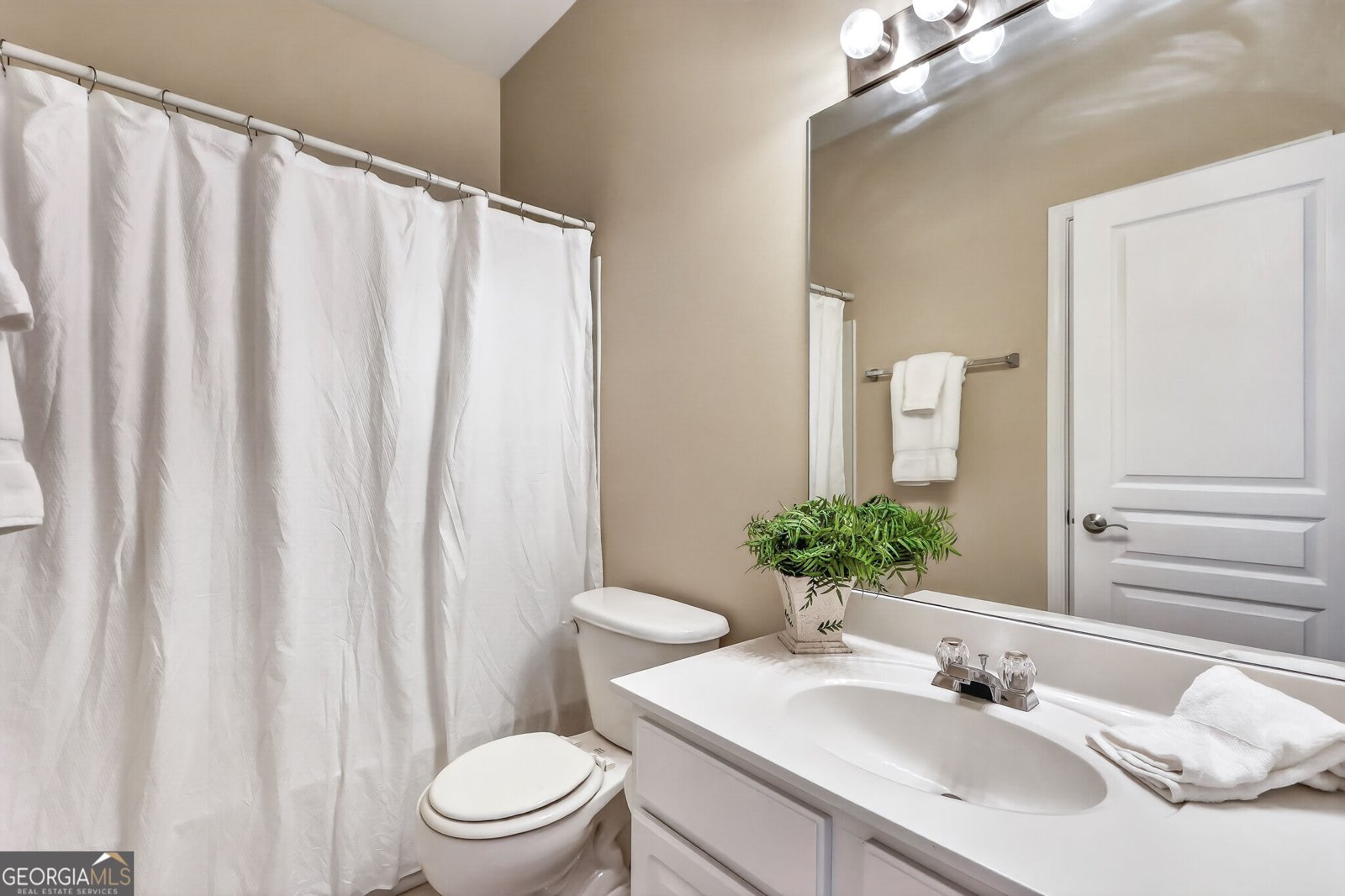 127 Churchcliff Drive Woodstock - Photo 24