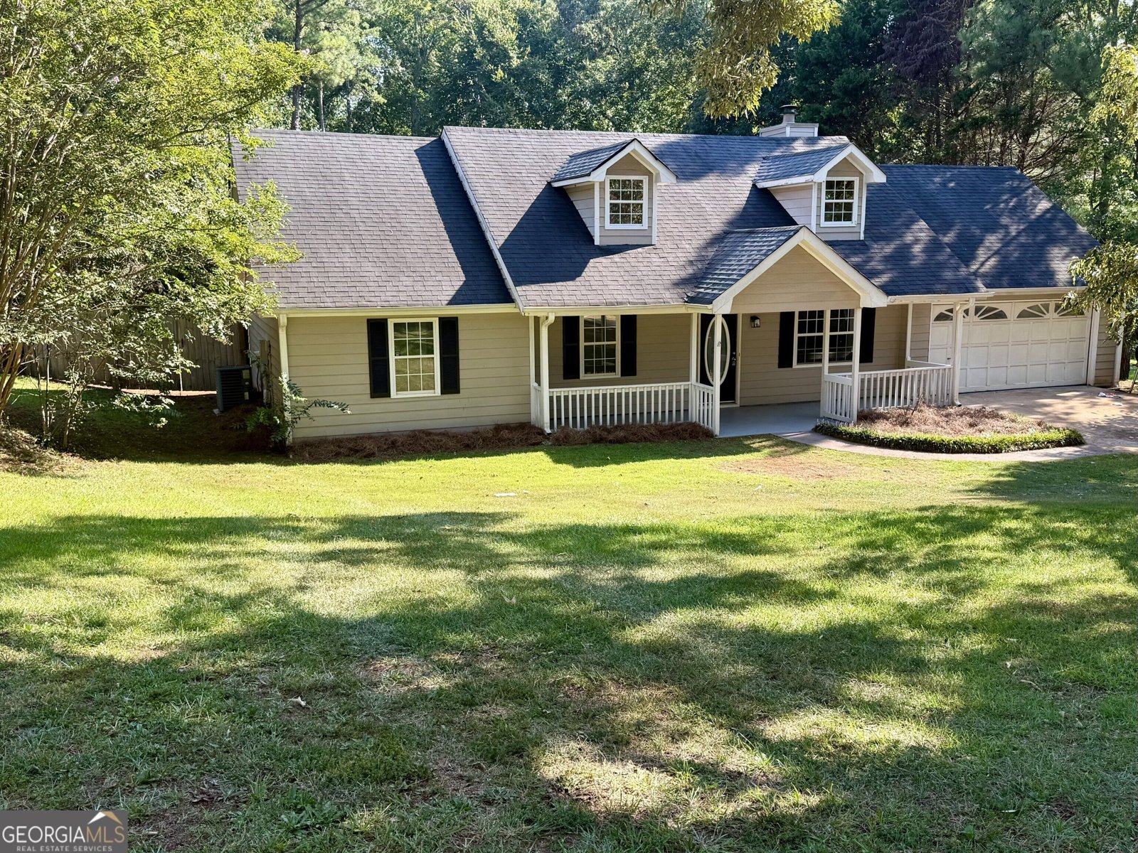 205 Willow Shoals Drive Covington - main photo
