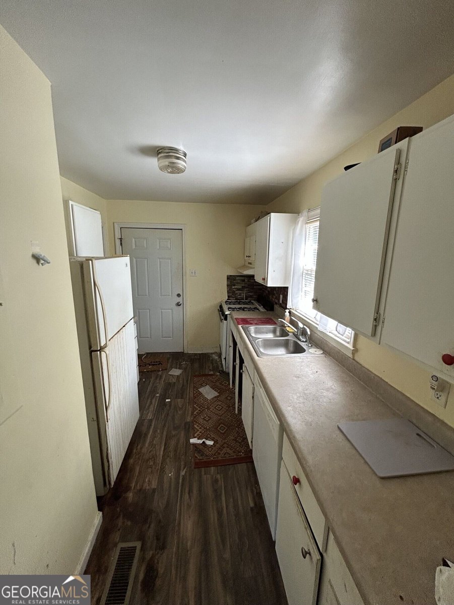 780 North Avenue Forest Park - Photo 8