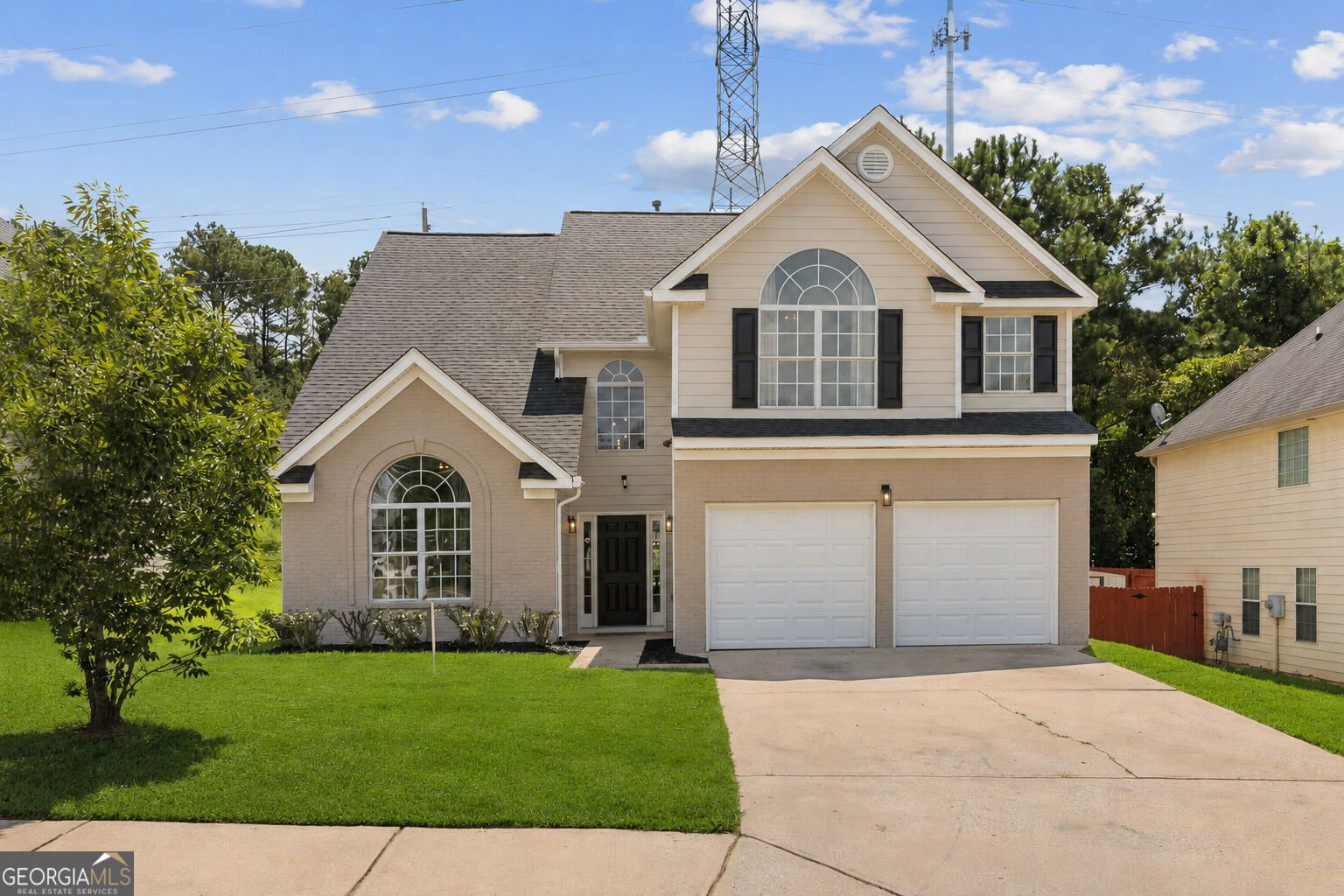 5654 Laurel Ridge Drive East Point - main photo