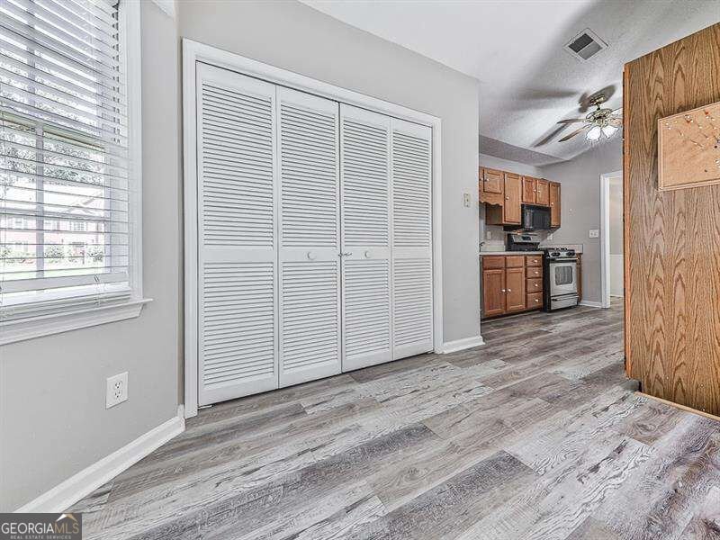 650 Radford Circle Woodstock - Photo 12
