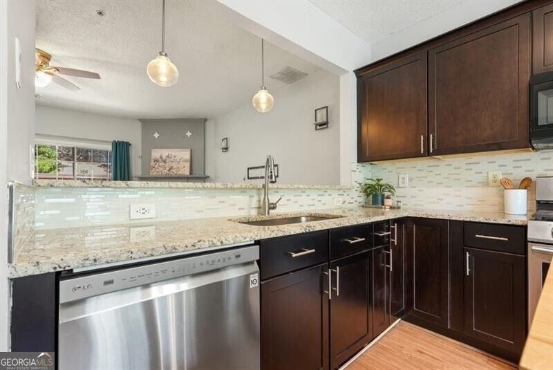 2000 Whitestone Place Alpharetta - Photo 15
