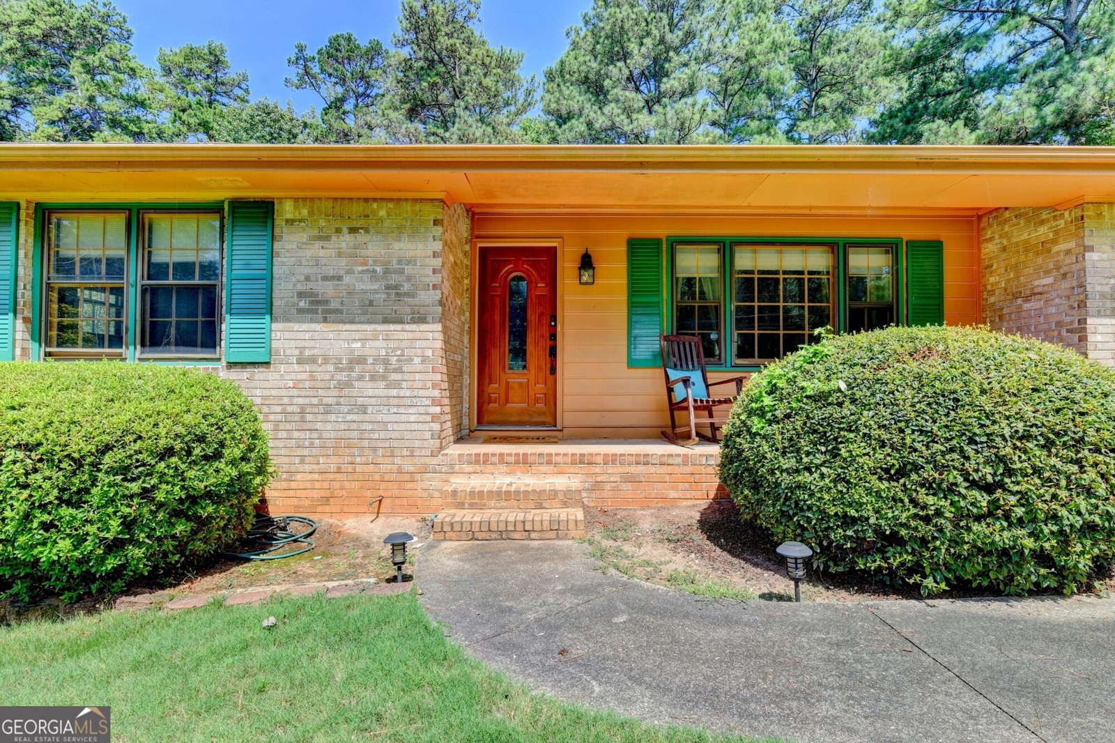 4061 Whispering Forest Court Lilburn - Photo 6