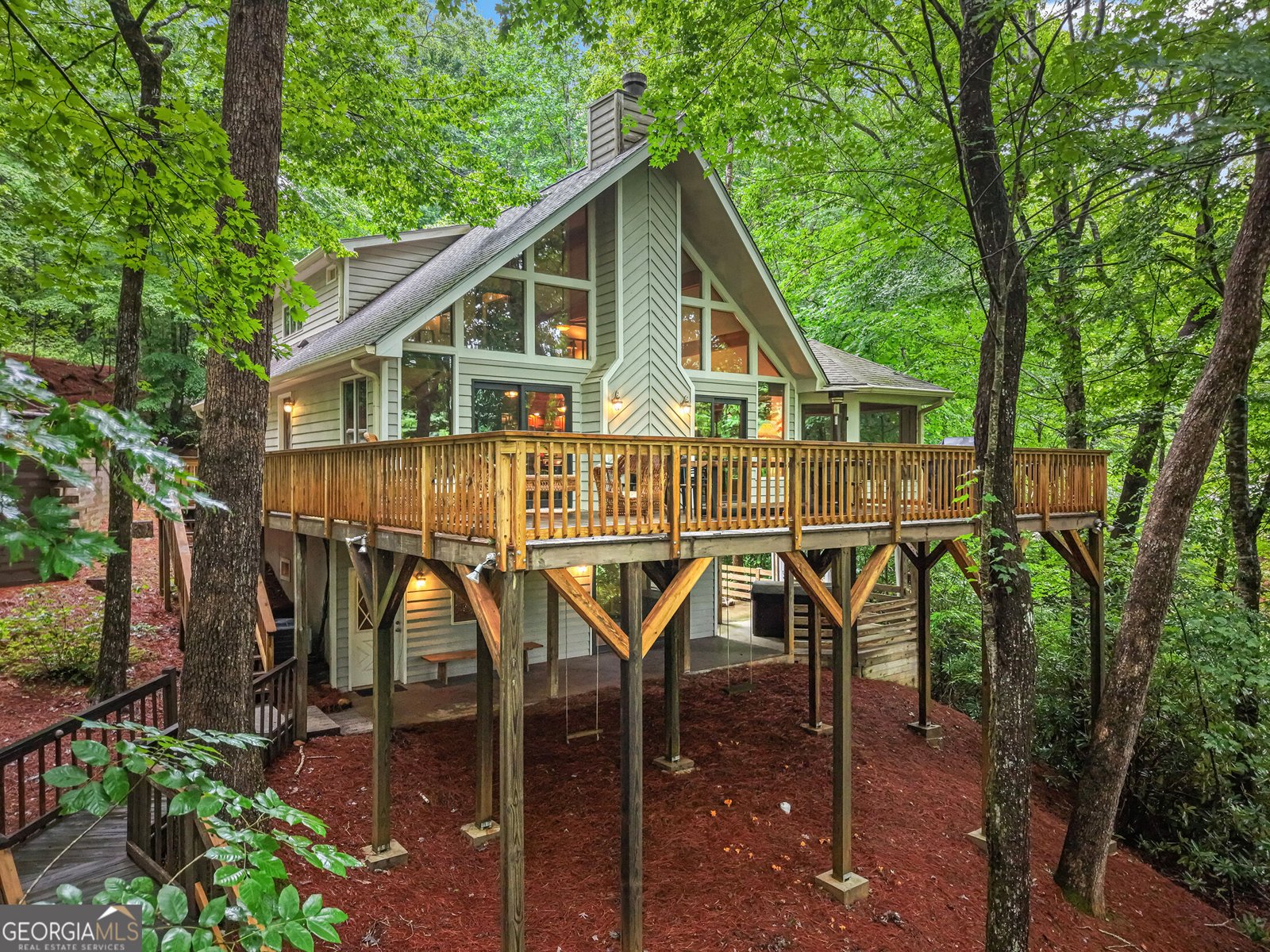 83 Hilltop Circle Clarkesville - main photo