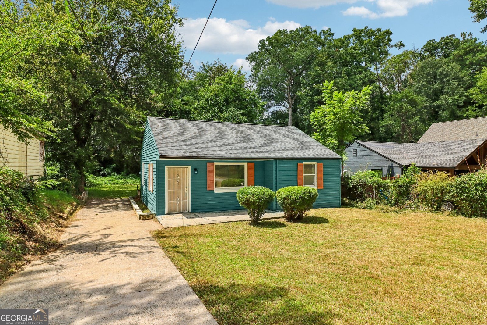 1355 Graymont Drive Atlanta - main photo