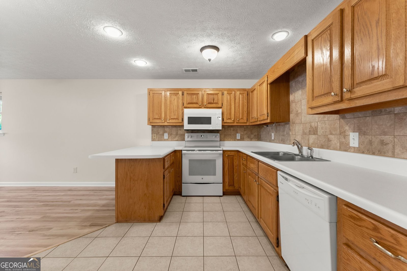 35 Clara Bell Drive Cleveland - Photo 15