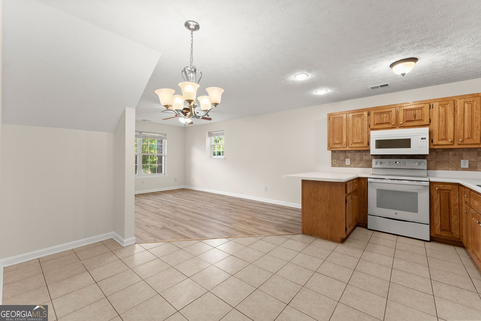 35 Clara Bell Drive Cleveland - Photo 17
