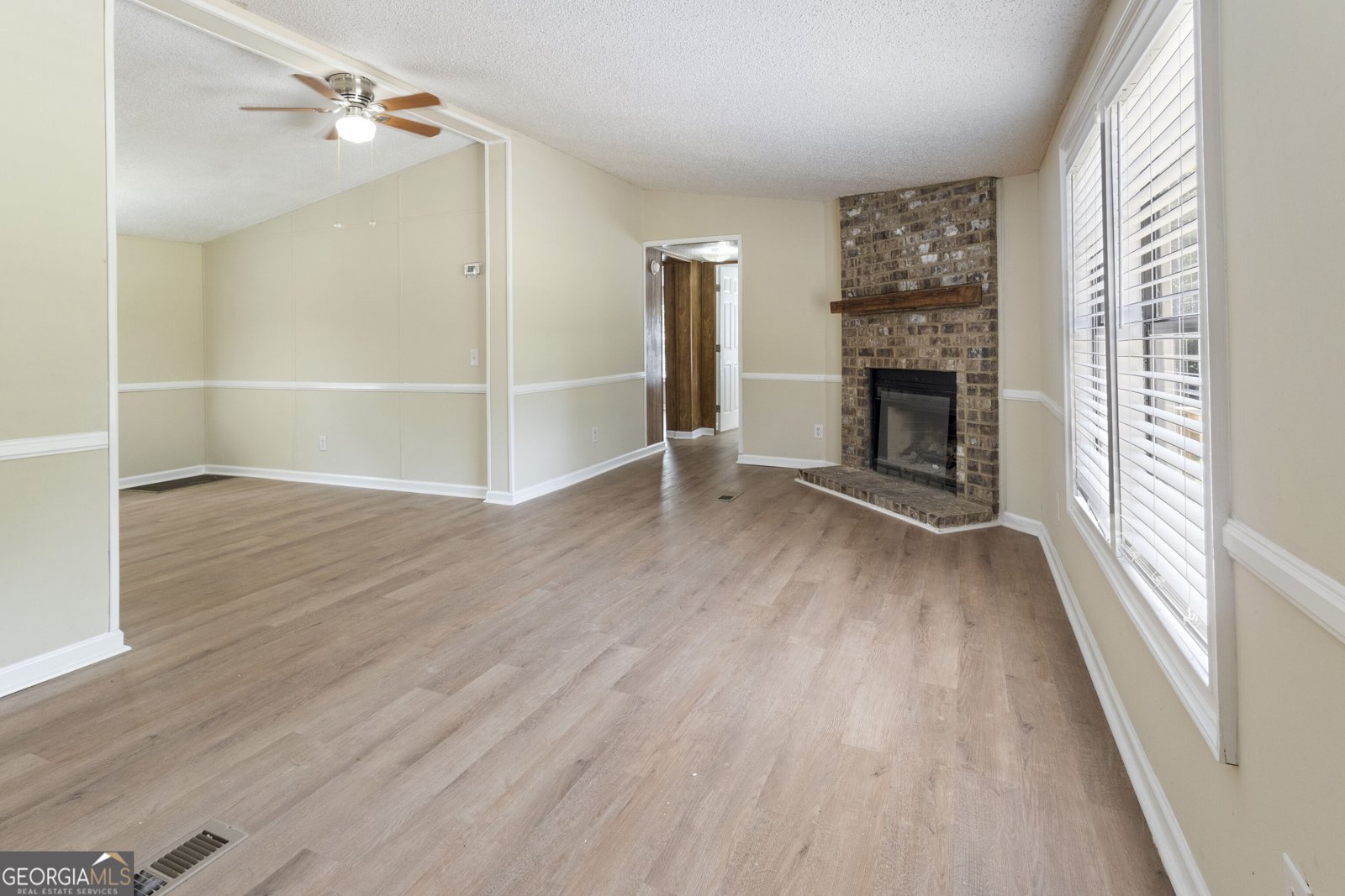 165 Giles Circle Byron - Photo 6