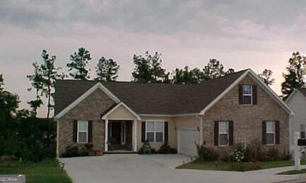 1214 Bramlett Oak Court Lawrenceville - main photo