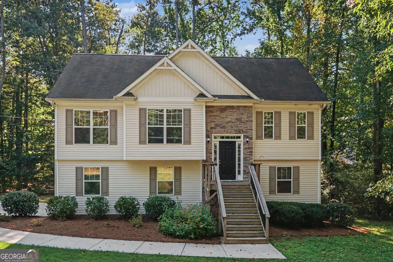 4901 Glore Road Mableton - main photo