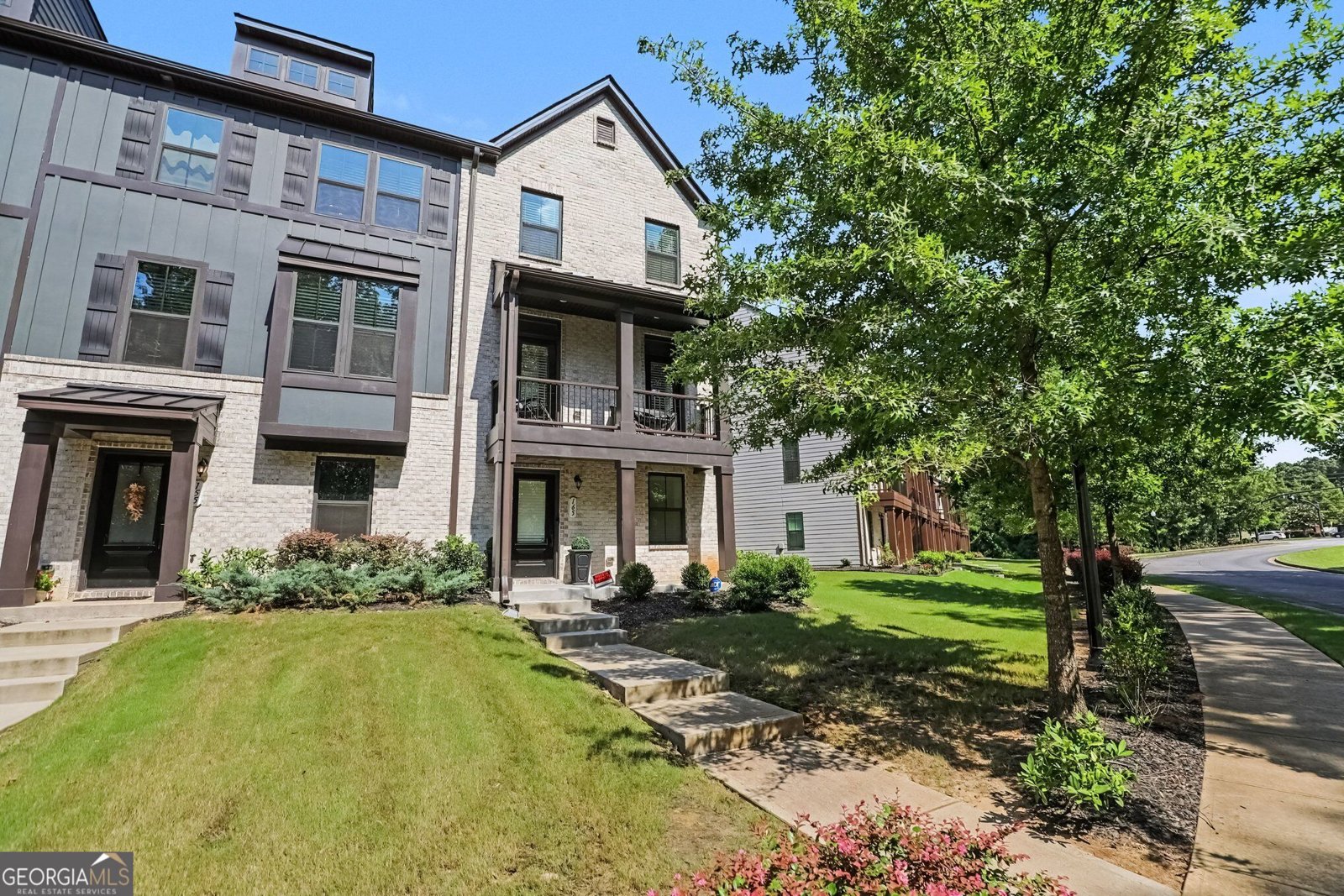165 Climbing Ivy Circle Fayetteville - main photo