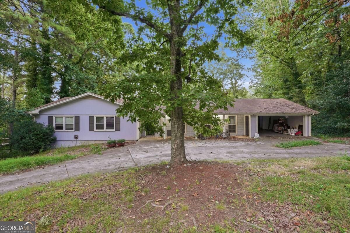2324 Sussex Court Snellville - main photo