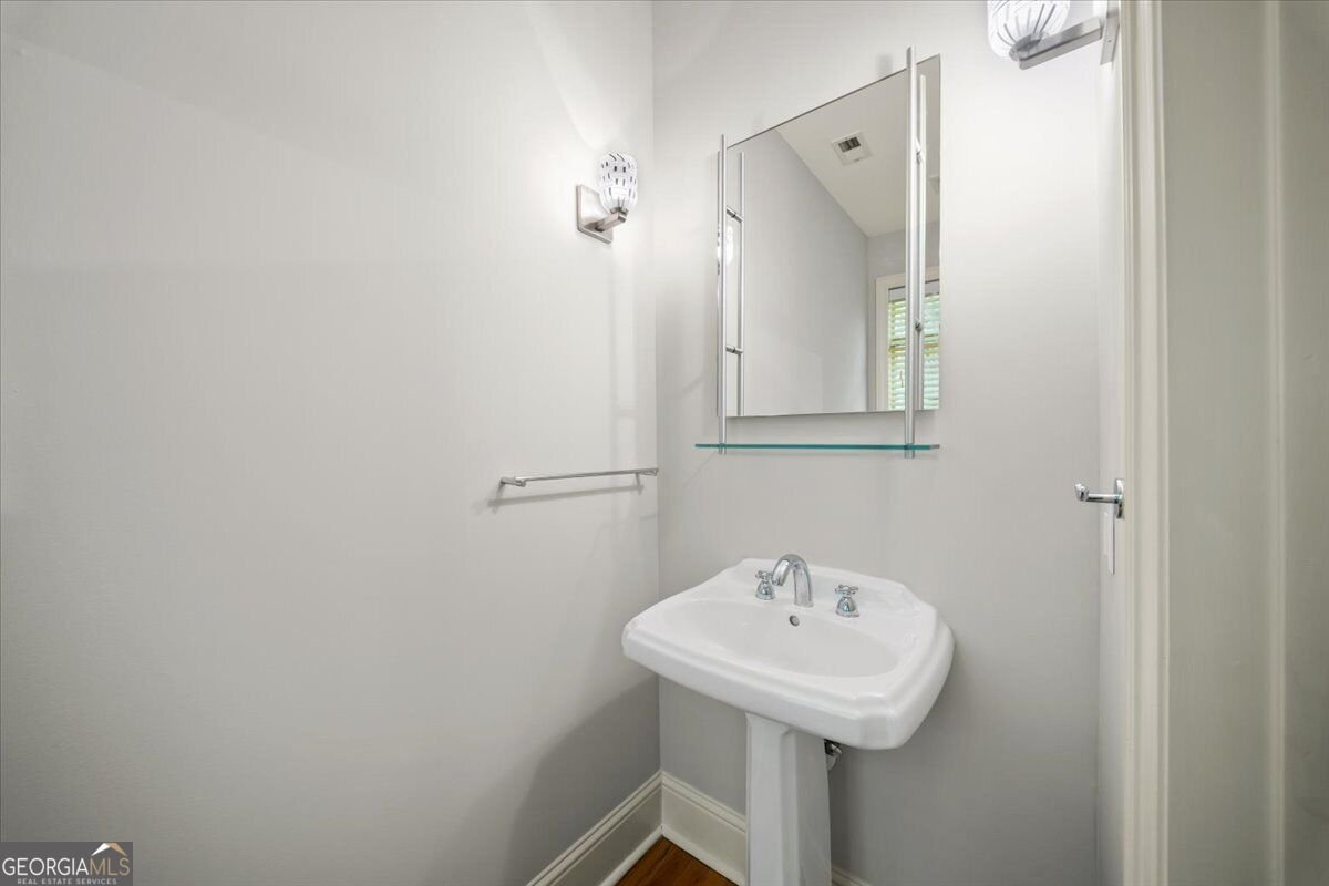 1115 Glenridge Place Sandy Springs - Photo 8