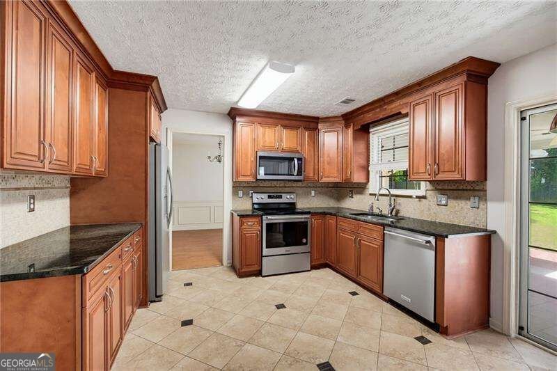 5212 Pine Branch Circle Sugar Hill - Photo 10