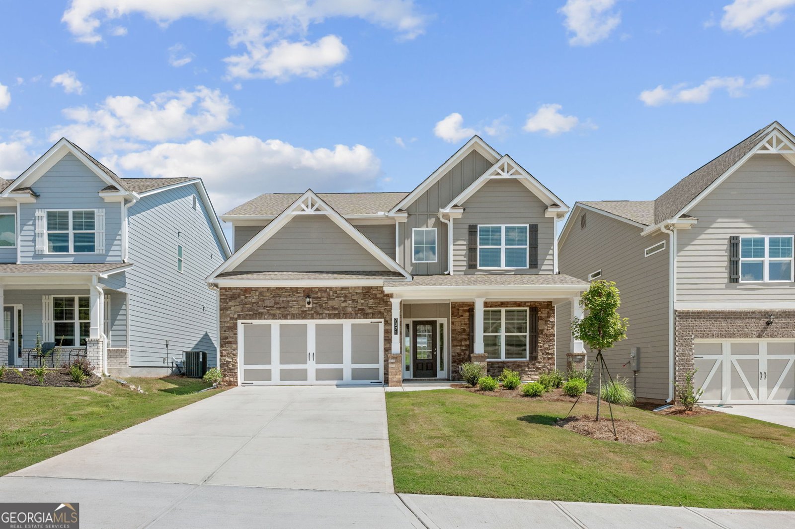 7371 Rocklin Lane Flowery Branch - main photo