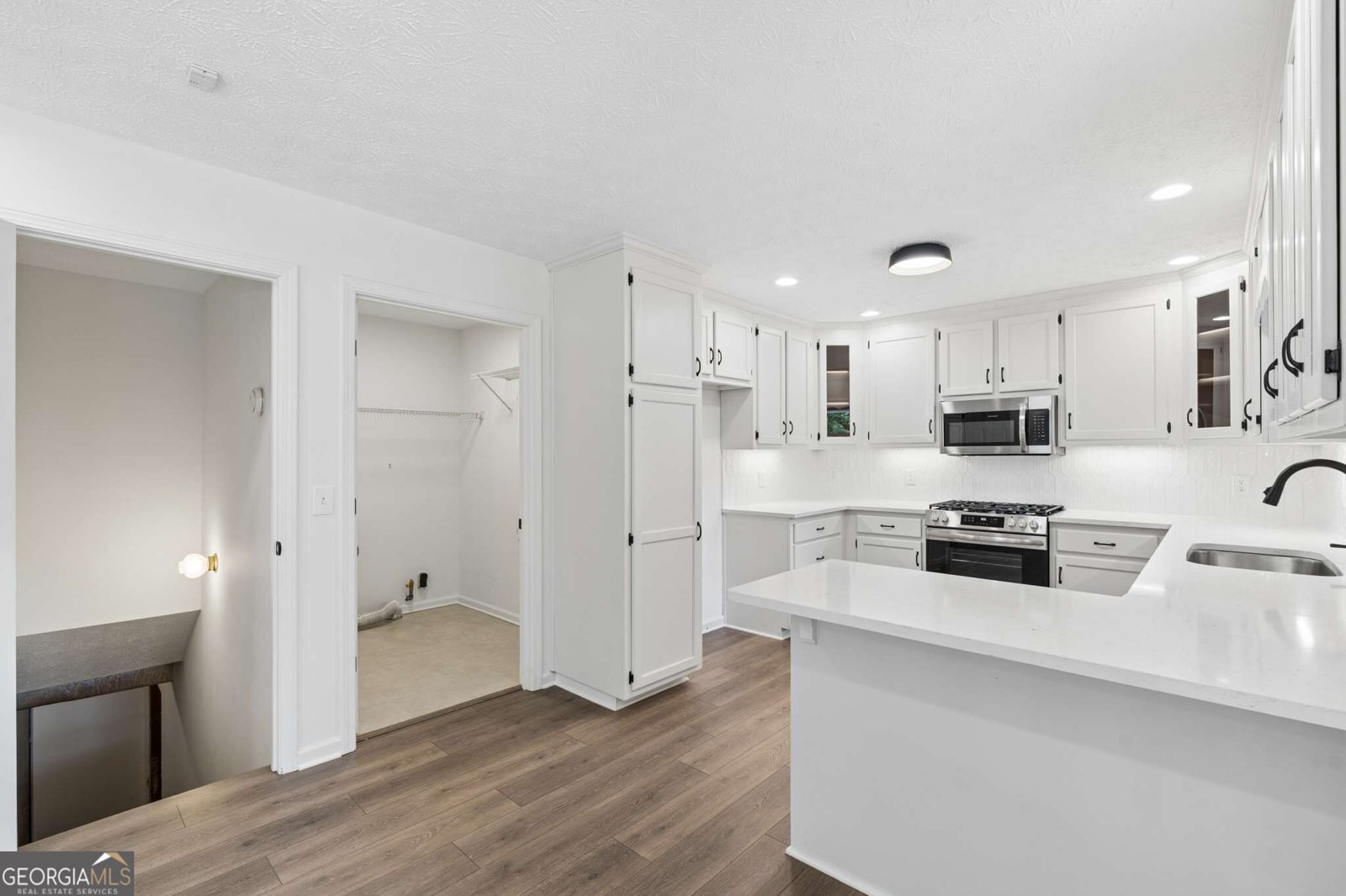 8040 Wynfield Drive Cumming - Photo 10