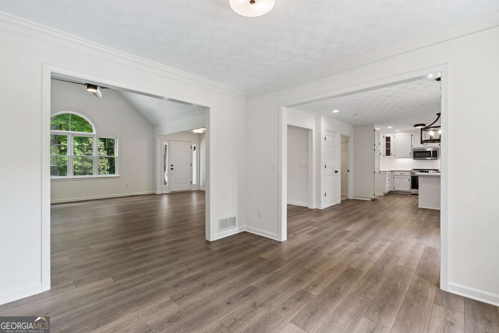 8040 Wynfield Drive Cumming - Photo 15