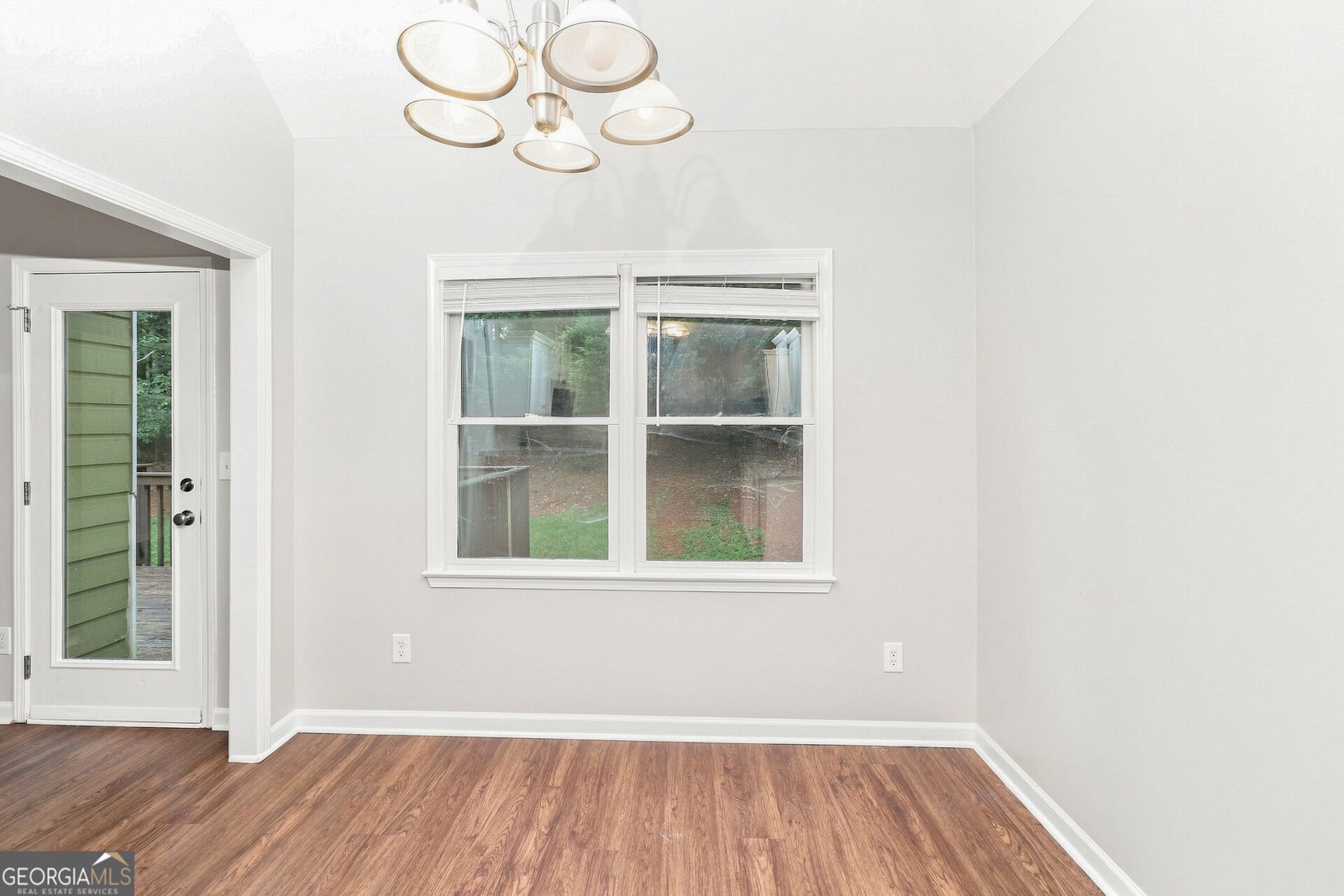 367 Crestview Drive Dallas - Photo 8